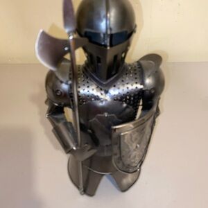 Metal Medieval Silver Knight Armor Figurine wine bottle cover